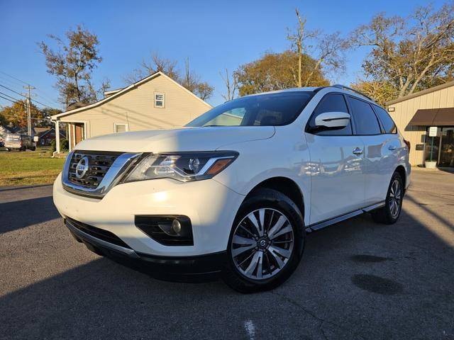 2017 Nissan Pathfinder SV FWD photo