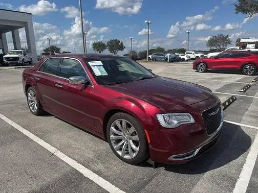 2018 Chrysler 300 Limited RWD photo