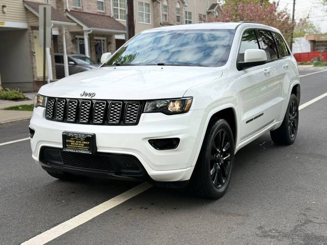 2019 Jeep Grand Cherokee Altitude 4WD photo