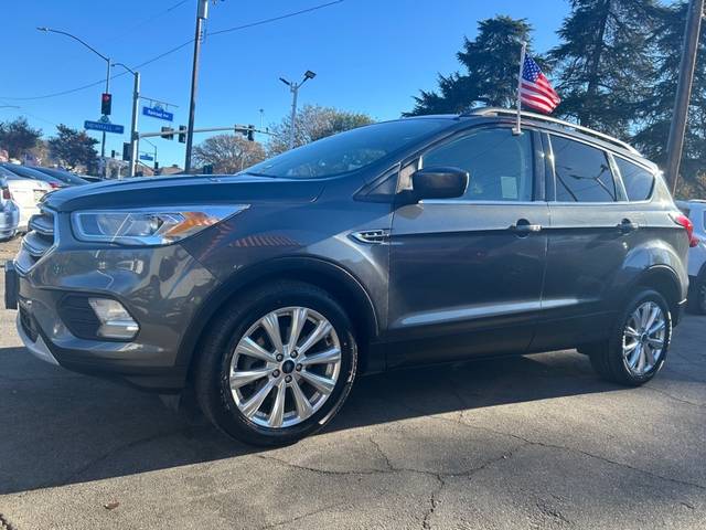 2019 Ford Escape SEL FWD photo