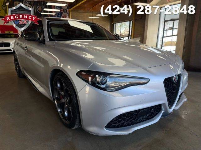 2019 Alfa Romeo Giulia Ti Sport Carbon RWD photo