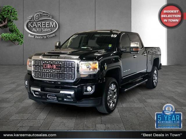 2019 GMC Sierra 2500HD Denali 4WD photo