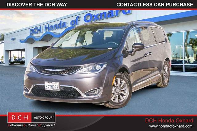 2019 Chrysler Pacifica Minivan Touring L Plus FWD photo