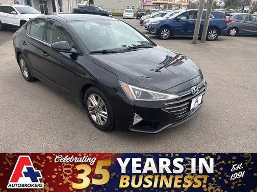 2019 Hyundai Elantra SEL FWD photo