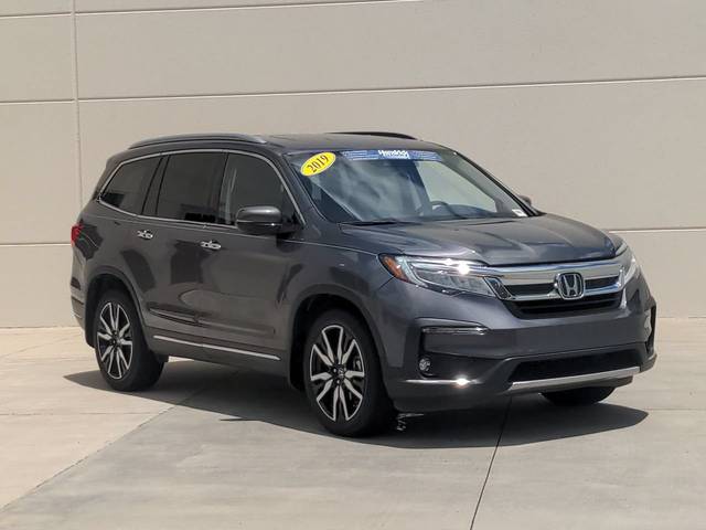 2019 Honda Pilot Touring 7-Passenger AWD photo