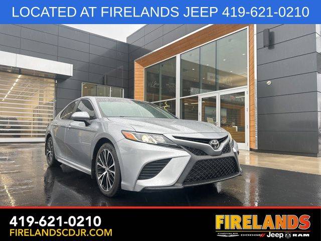 2019 Toyota Camry SE FWD photo