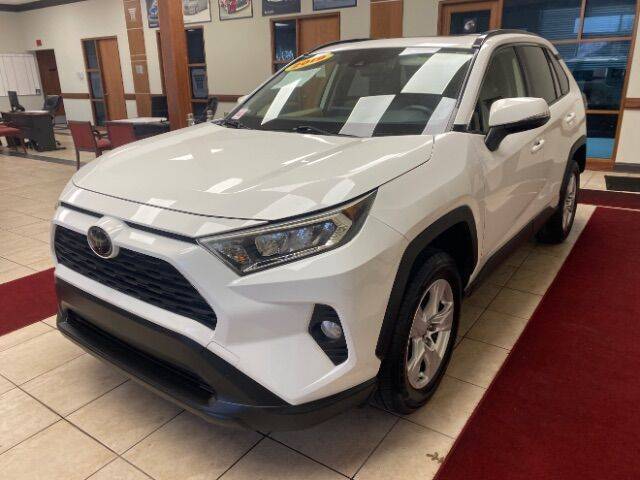 2019 Toyota RAV4 XLE FWD photo