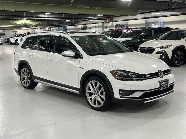 2019 Volkswagen Golf Alltrack SE AWD photo