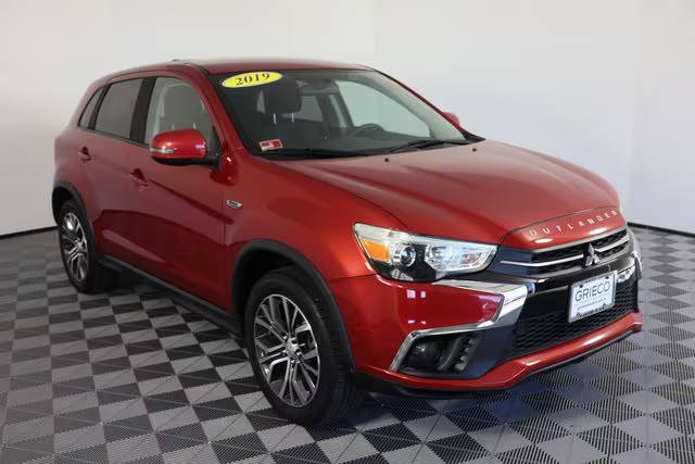 2019 Mitsubishi Outlander Sport ES 2.0 4WD photo