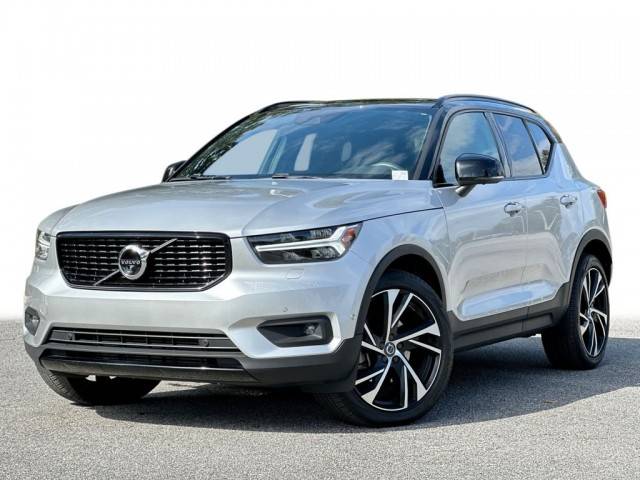 2019 Volvo XC40 R-Design AWD photo
