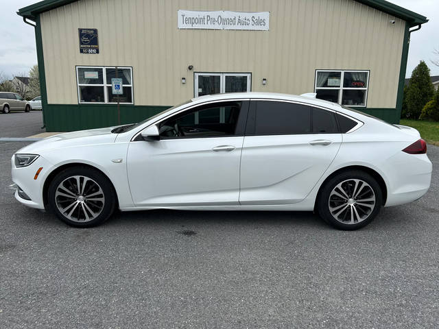 2019 Buick Regal Sportback Preferred FWD photo