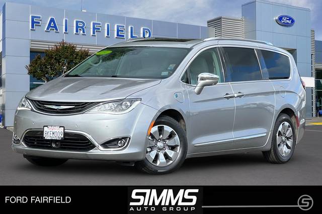 2019 Chrysler Pacifica Minivan Hybrid Limited FWD photo