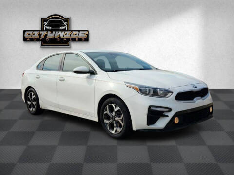 2019 Kia Forte LXS FWD photo
