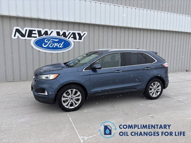 2019 Ford Edge Titanium AWD photo
