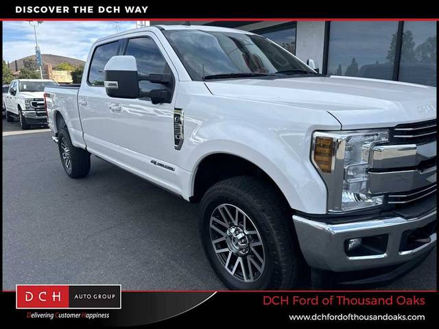 2019 Ford F-250 Super Duty LARIAT 4WD photo