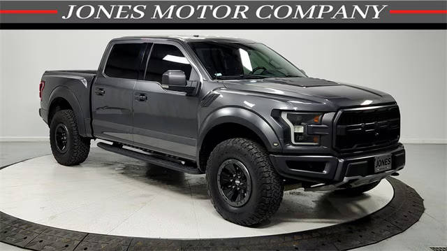 2017 Ford F-150 Raptor 4WD photo