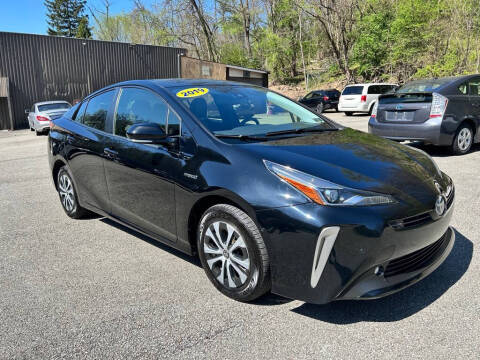 2019 Toyota Prius XLE AWD photo