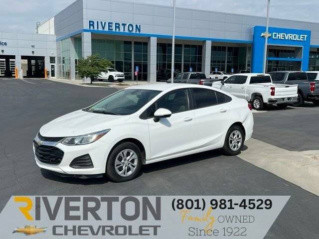 2019 Chevrolet Cruze LS FWD photo