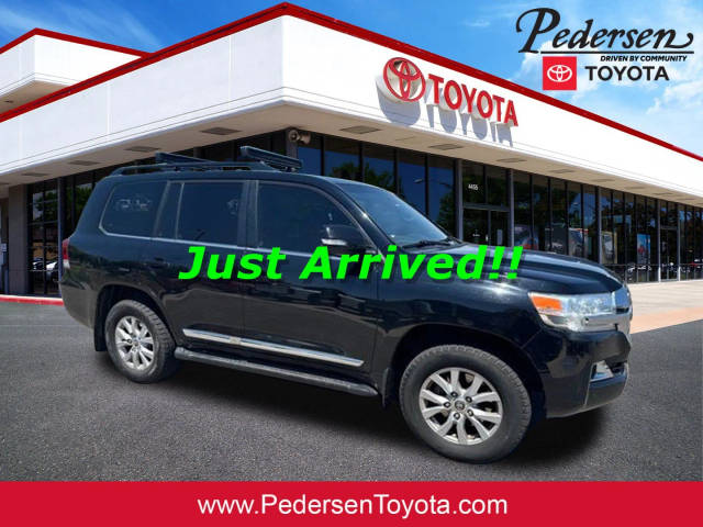2019 Toyota Land Cruiser 4WD photo