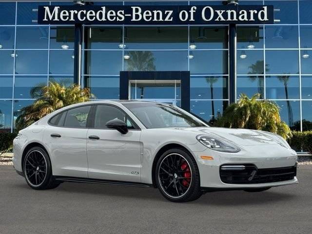 2019 Porsche Panamera GTS AWD photo