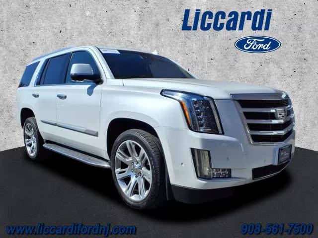 2019 Cadillac Escalade Luxury 4WD photo