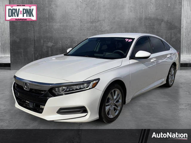 2019 Honda Accord LX 1.5T FWD photo