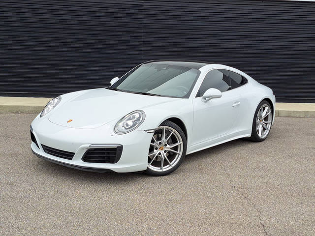2017 Porsche 911 Carrera 4 AWD photo