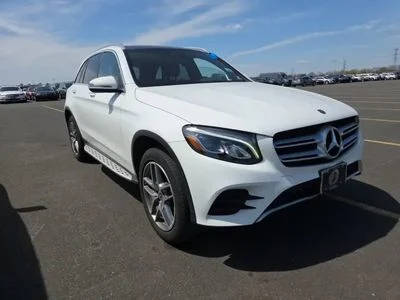 2019 Mercedes-Benz GLC-Class GLC 300 AWD photo