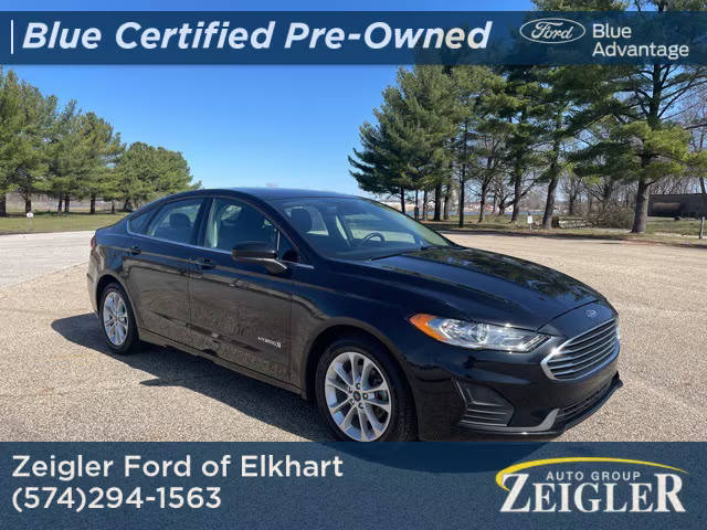 2019 Ford Fusion SE FWD photo