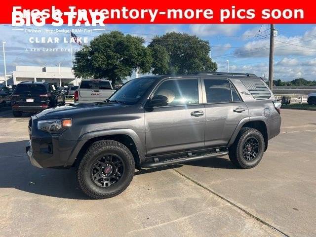 2019 Toyota 4Runner TRD Off Road Premium 4WD photo