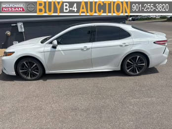 2019 Toyota Camry XSE FWD photo