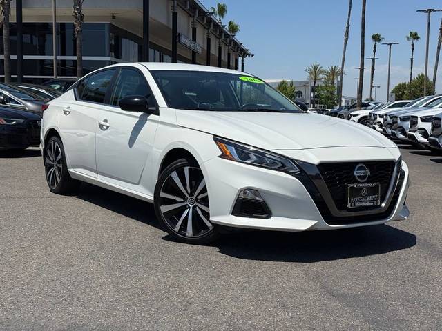 2019 Nissan Altima 2.5 SR AWD photo