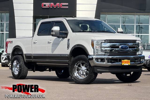 2019 Ford F-250 Super Duty LARIAT 4WD photo