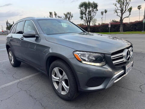 2016 Mercedes-Benz GLC-Class GLC 300 RWD photo