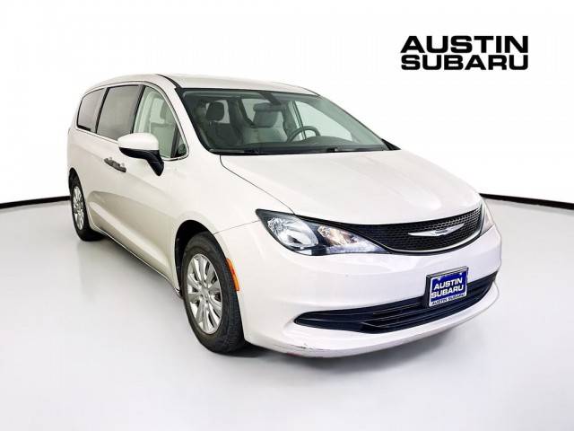 2019 Chrysler Pacifica Minivan L FWD photo