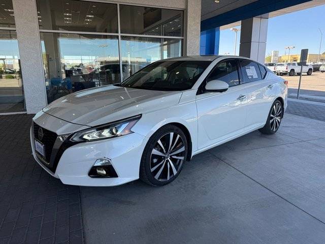 2019 Nissan Altima 2.5 Platinum FWD photo