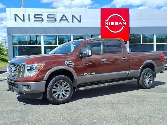 2019 Nissan Titan XD Platinum Reserve 4WD photo