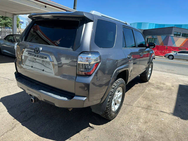 2017 Toyota 4Runner SR5 4WD photo