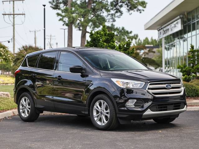 2019 Ford Escape SE FWD photo