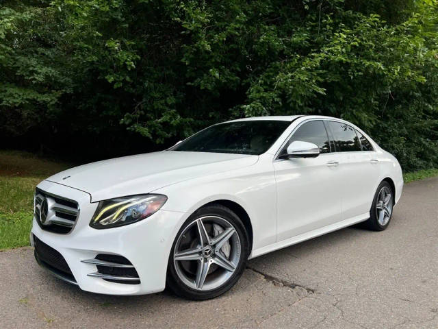 2019 Mercedes-Benz E-Class E 300 RWD photo