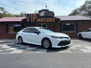 2019 Toyota Camry LE FWD photo