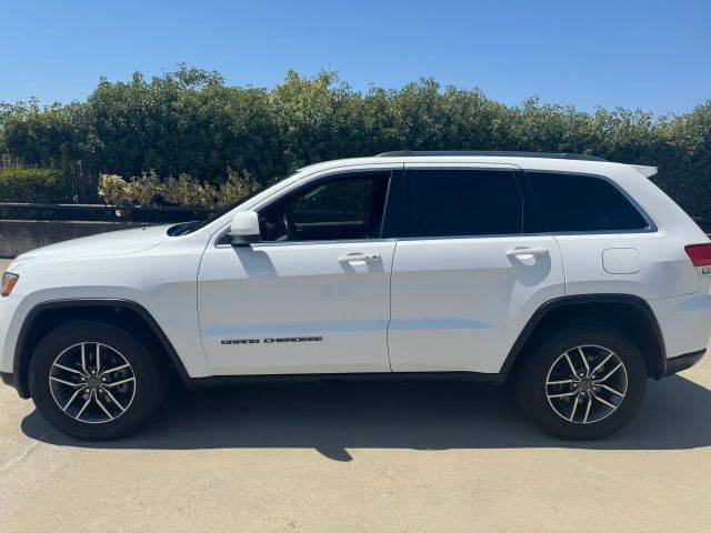 2019 Jeep Grand Cherokee Laredo E RWD photo