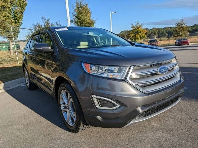 2018 Ford Edge Titanium FWD photo