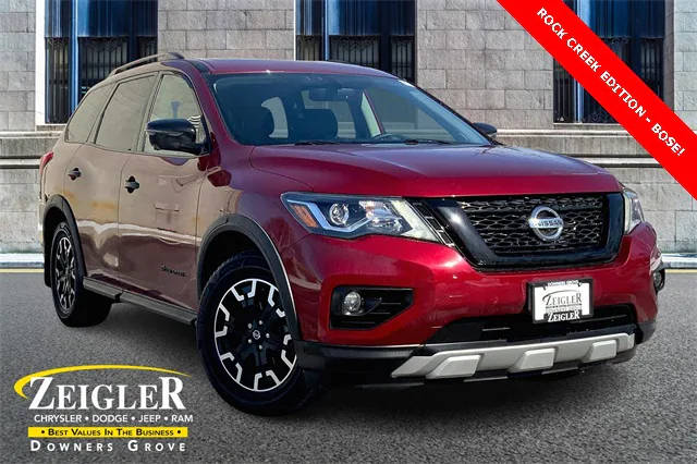 2019 Nissan Pathfinder SL 4WD photo