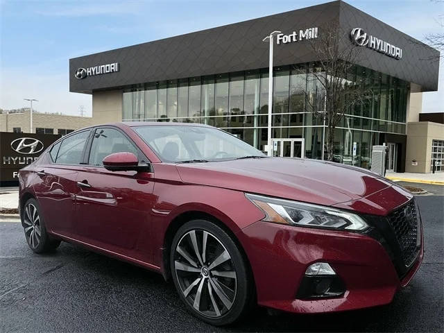 2019 Nissan Altima 2.5 Platinum AWD photo