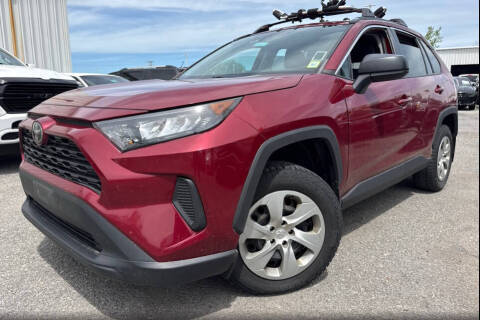 2019 Toyota RAV4 LE AWD photo