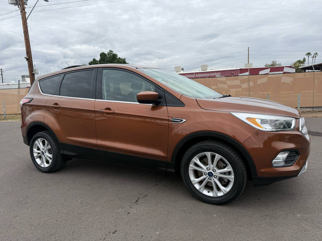 2017 Ford Escape SE FWD photo