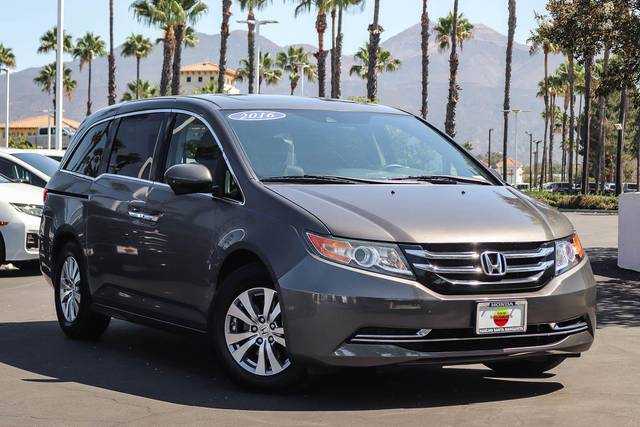 2016 Honda Odyssey EX-L FWD photo