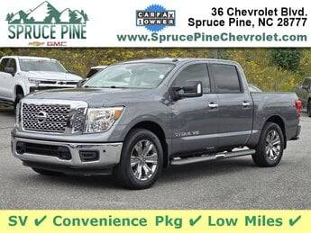 2019 Nissan Titan SV RWD photo