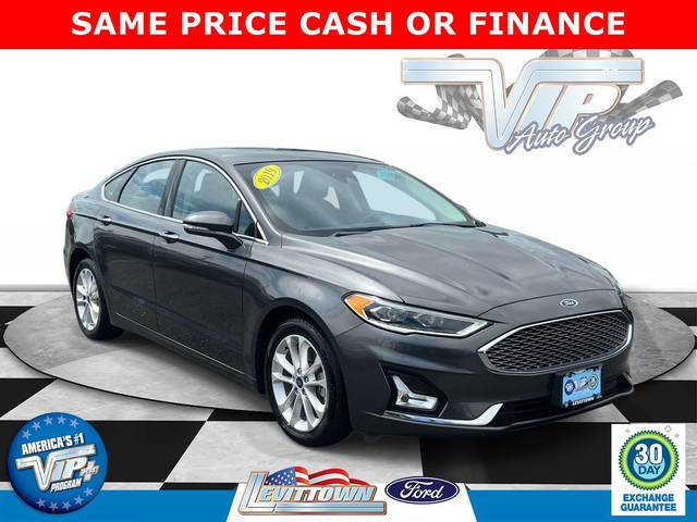 2019 Ford Fusion Energi Titanium FWD photo